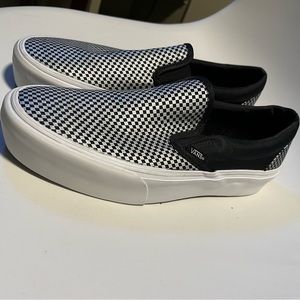 NWOT vans sparkle platform slip ons 9.5